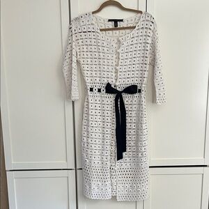 Elegant White Lace sweater with Black Bow - Robert Rodriguez